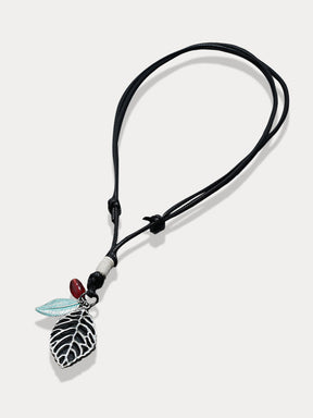 Retro Leaf Pendant Necklace