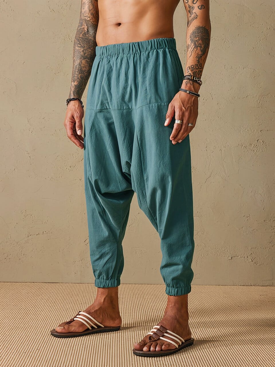 COOFANDY Men's Linen Capri Pants Casual Lightweight 3/4 Baggy Pants  Drawstring Elastic Waist Beach Yoga Pants with Pockets, Black, XL price in  Saudi Arabia,  Saudi Arabia